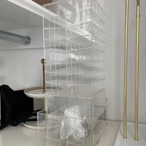 Acrylic Lipstick Stand